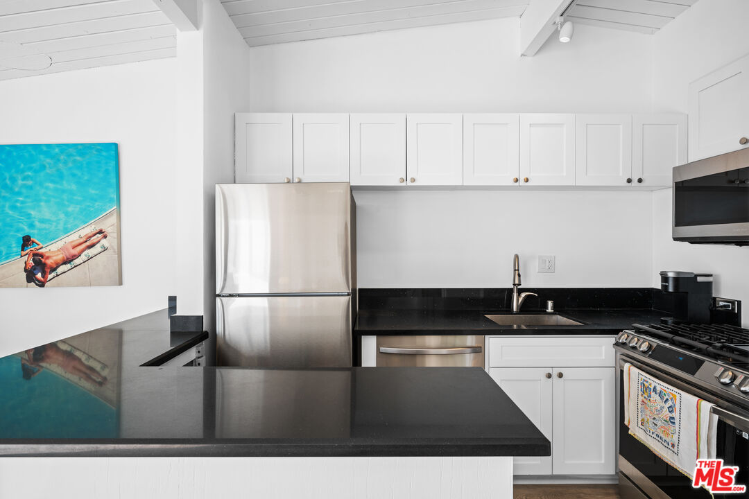 25154 Malibu Rd Unit: 4