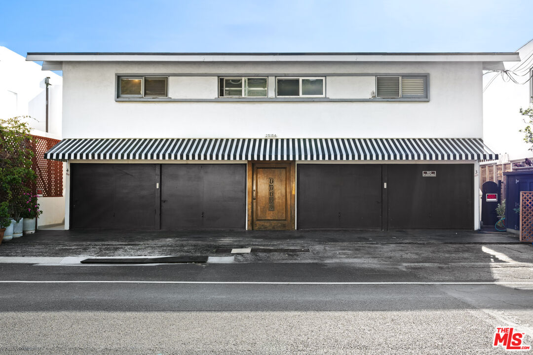 25154 Malibu Rd Unit: 4