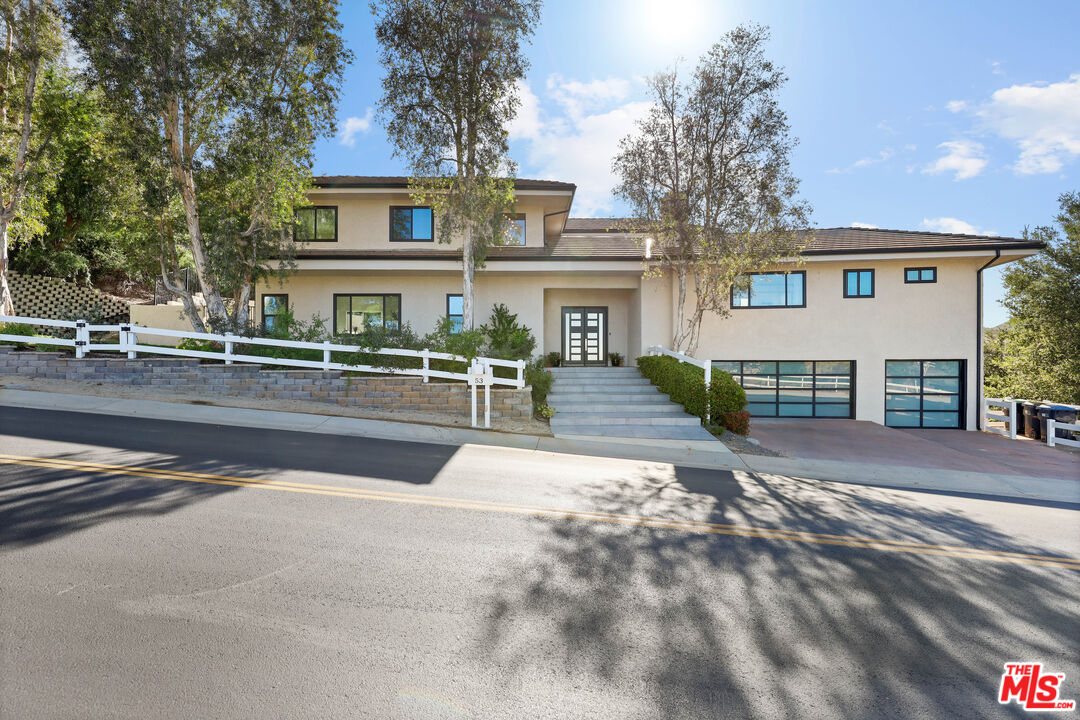 53 Saddlebow Rd