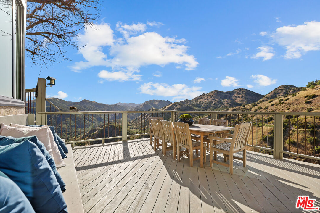 53 Saddlebow Rd