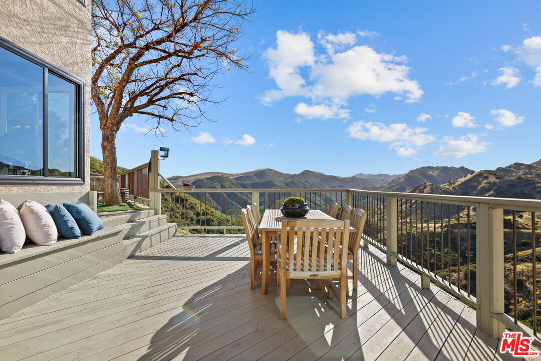 53 Saddlebow Rd