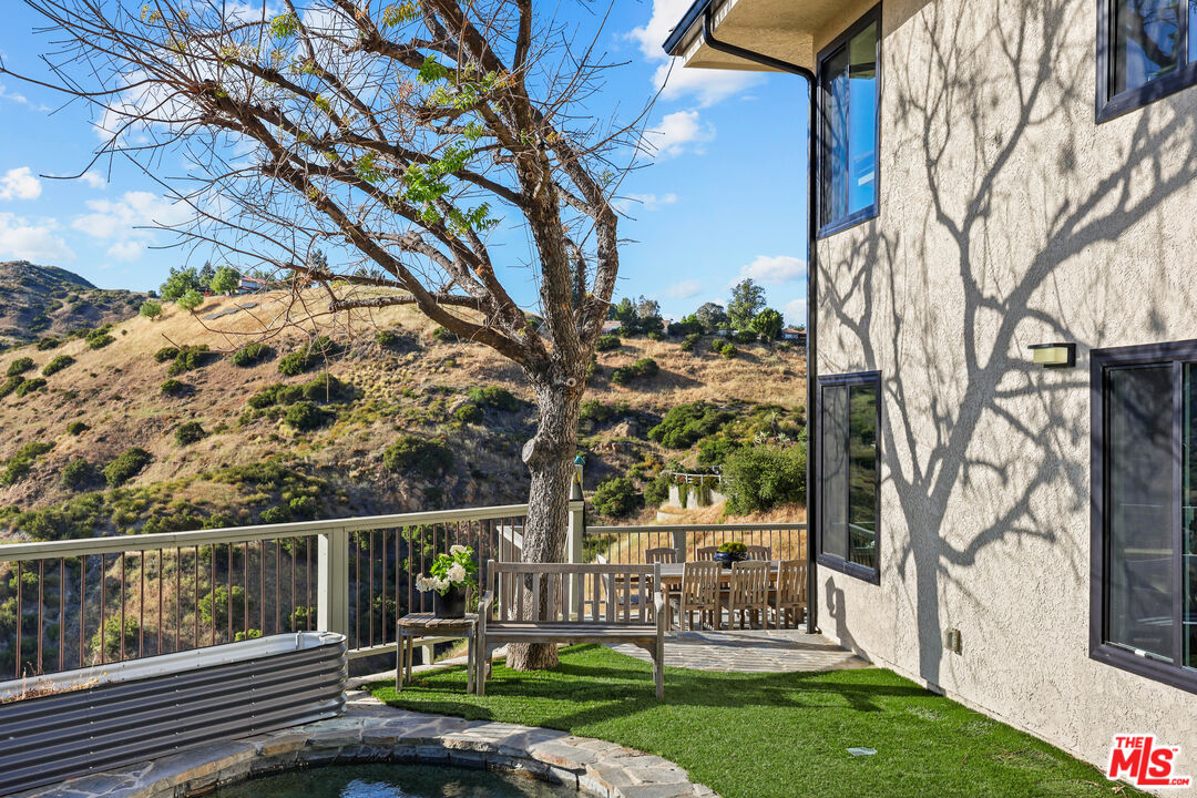 53 Saddlebow Rd