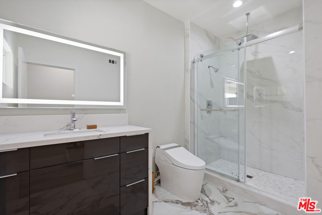 53 Saddlebow Rd