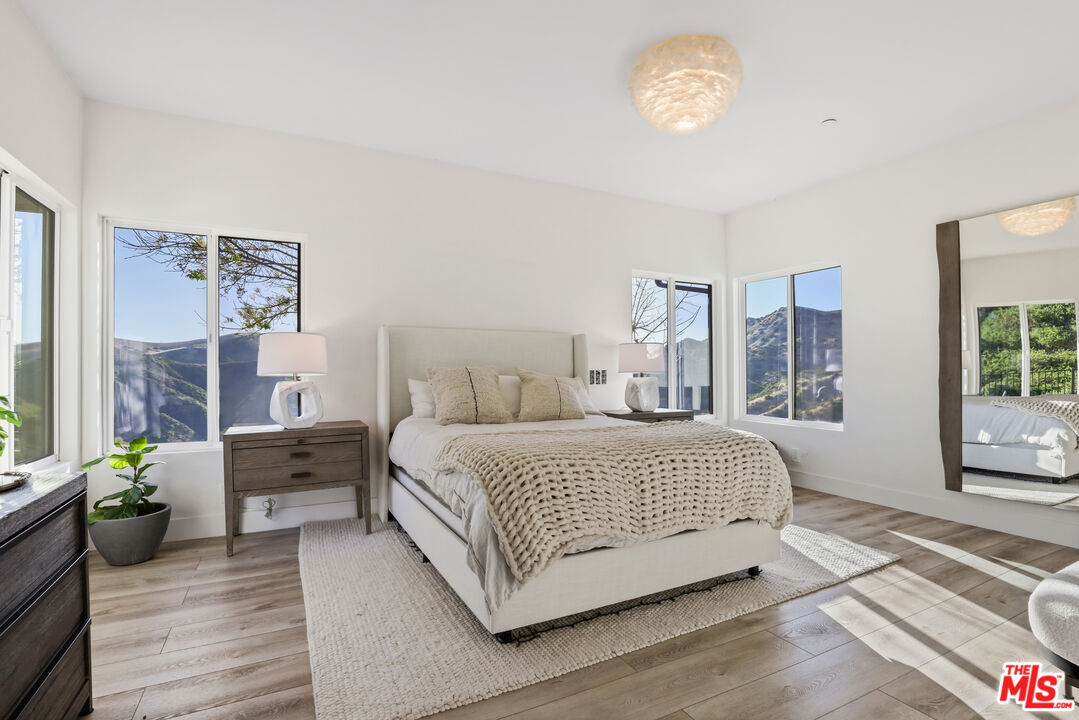 53 Saddlebow Rd