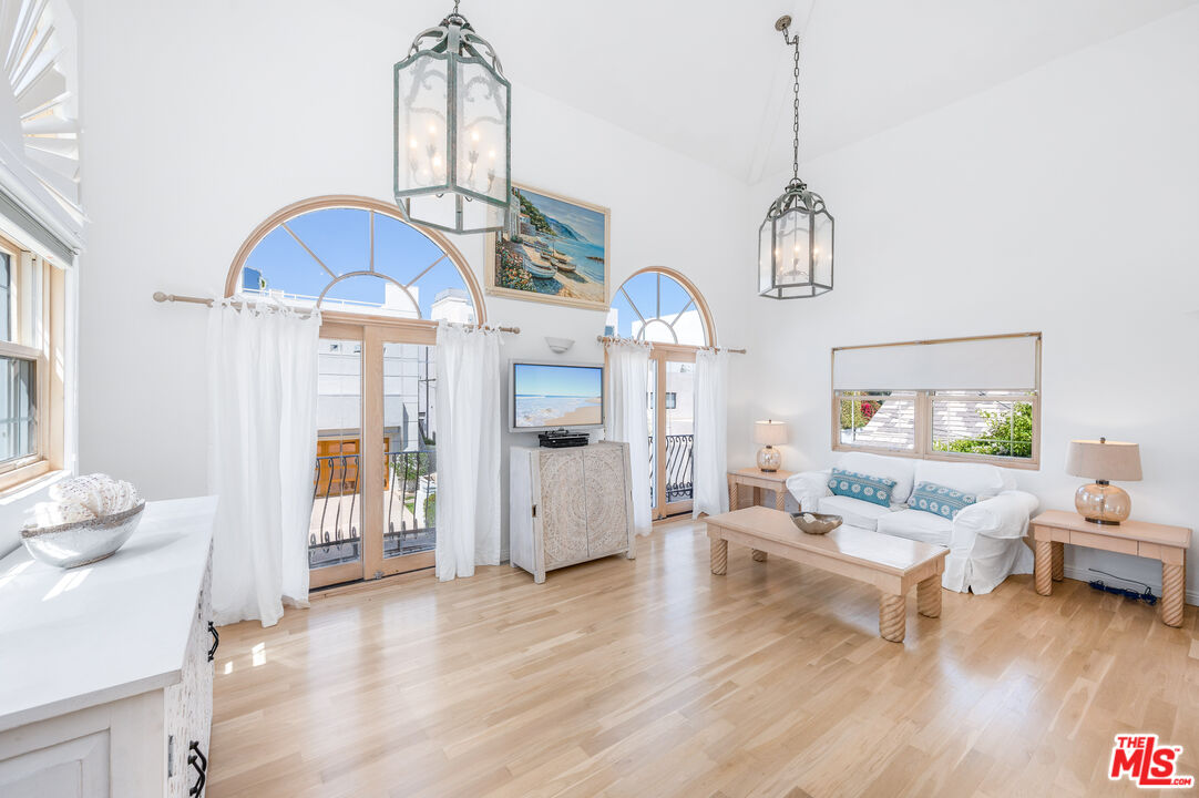 23620 Malibu Colony Rd