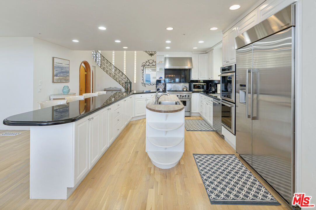 23620 Malibu Colony Rd