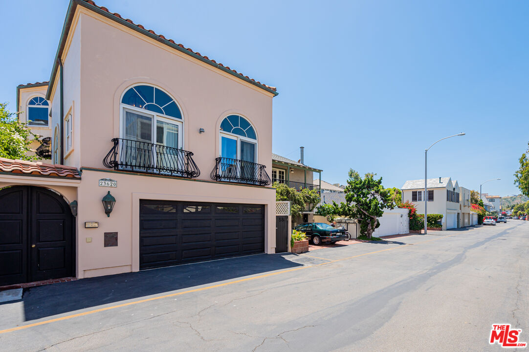 23620 Malibu Colony Rd