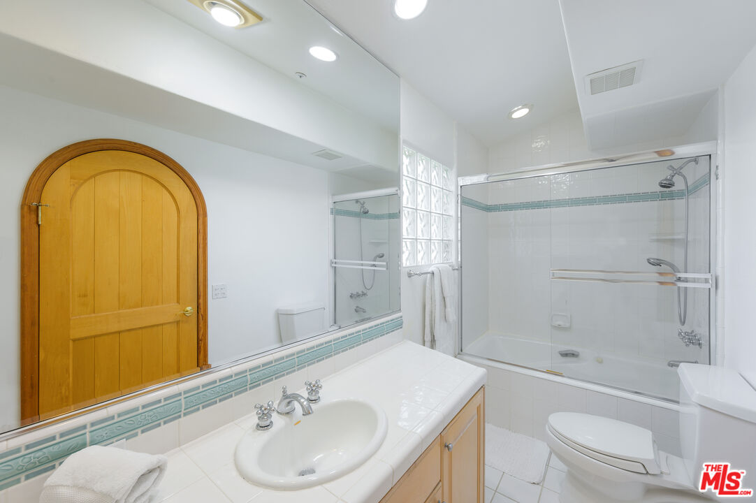 23620 Malibu Colony Rd