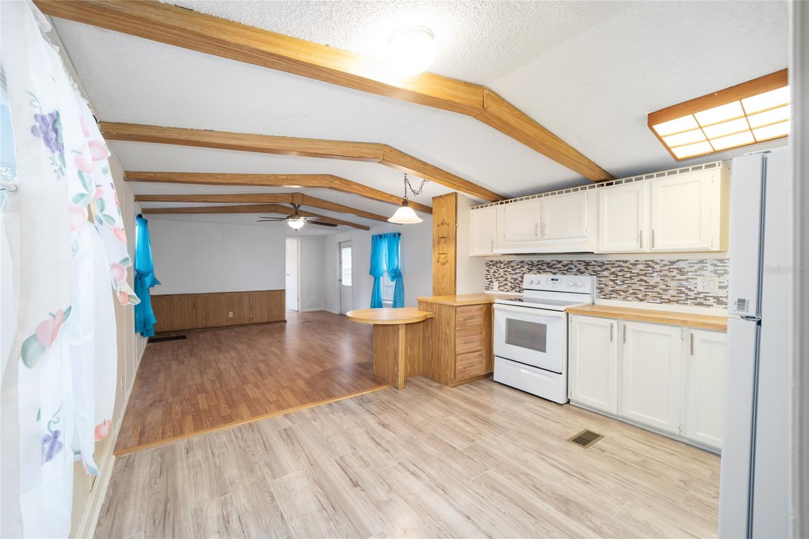 1222 NW 44TH ST