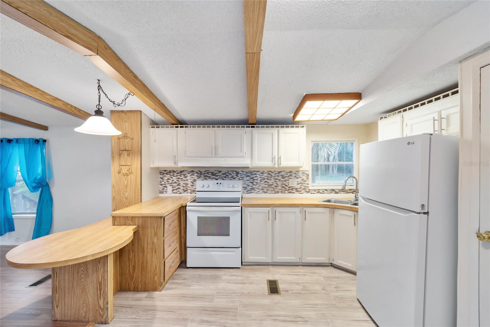 1222 NW 44TH ST