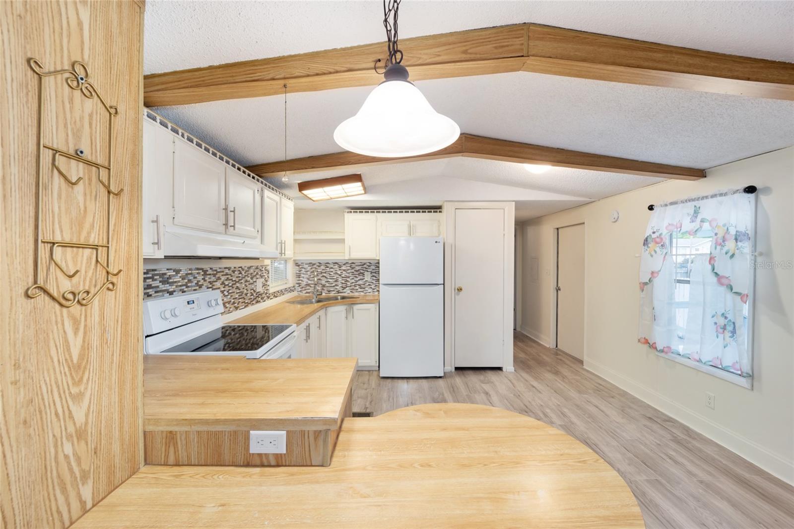 1222 NW 44TH ST