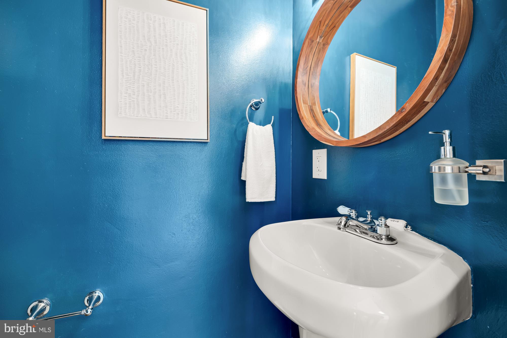 403 DELAFIELD PLACE NW