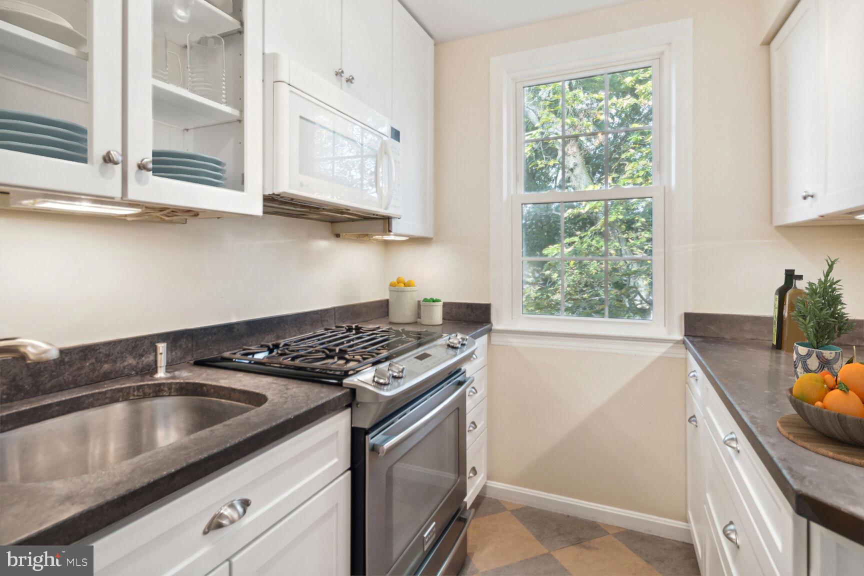 2715 ORDWAY STREET NW Unit: 6