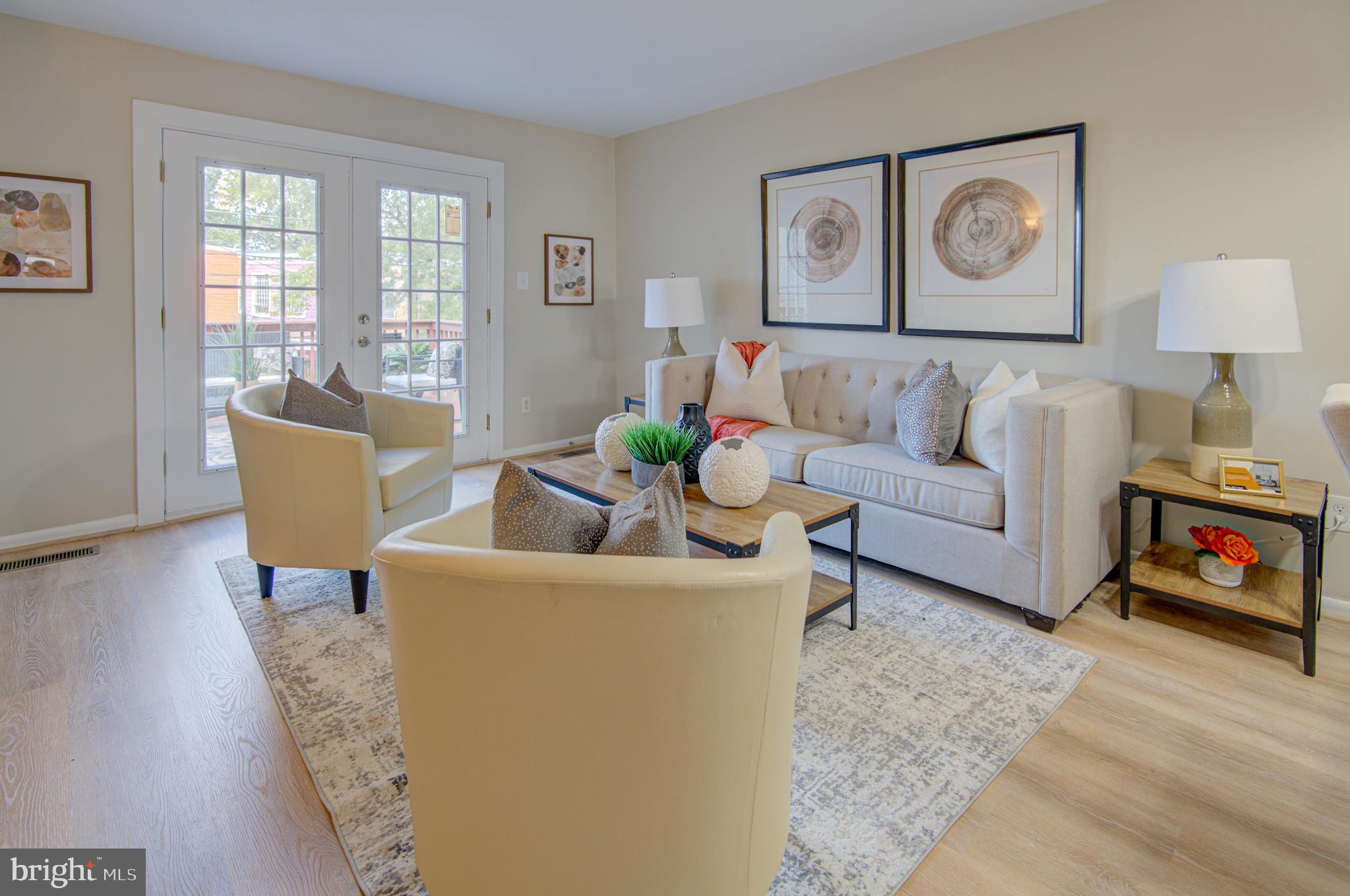 1344 VALLEY PLACE SE