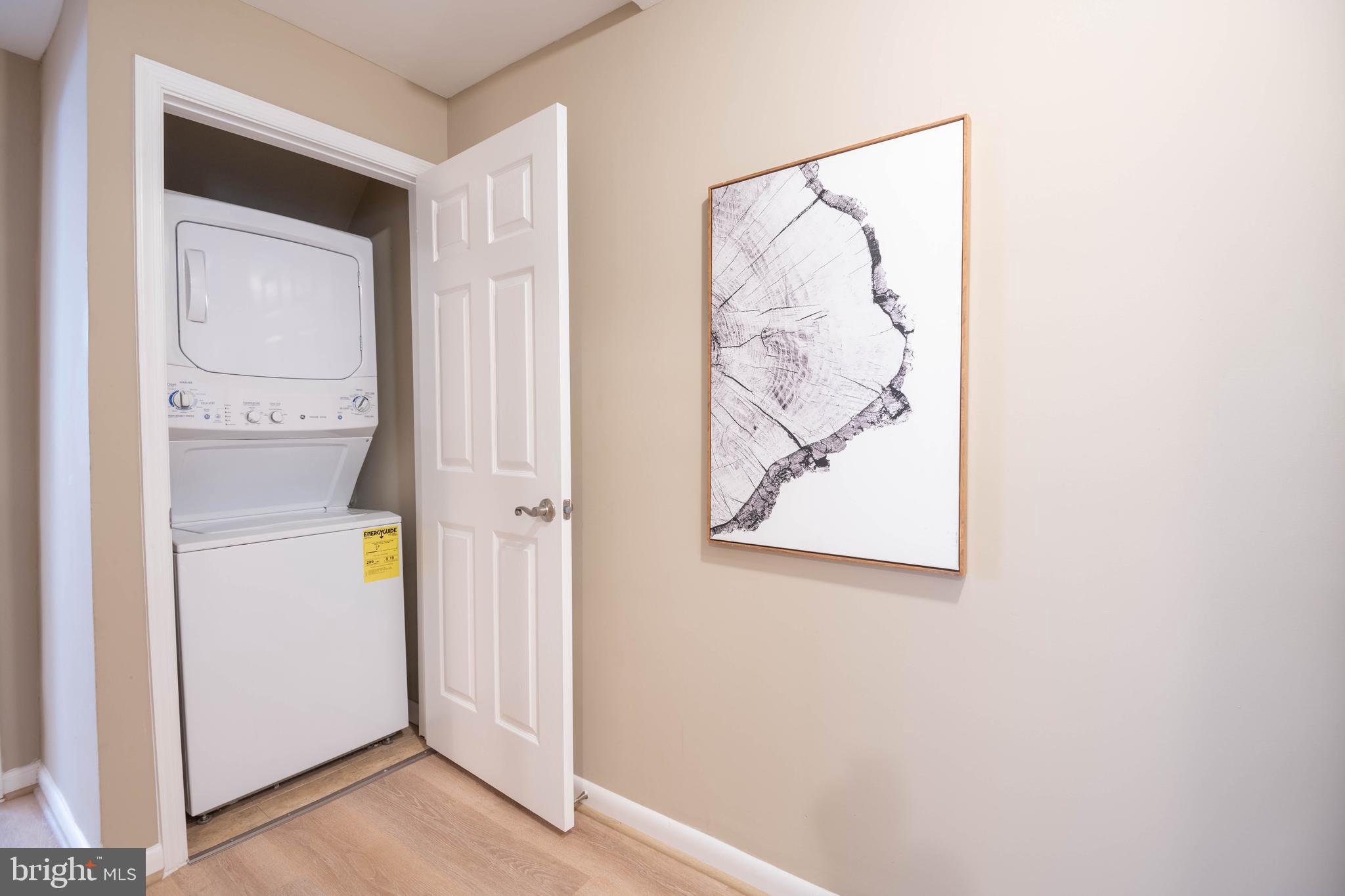 1344 VALLEY PLACE SE