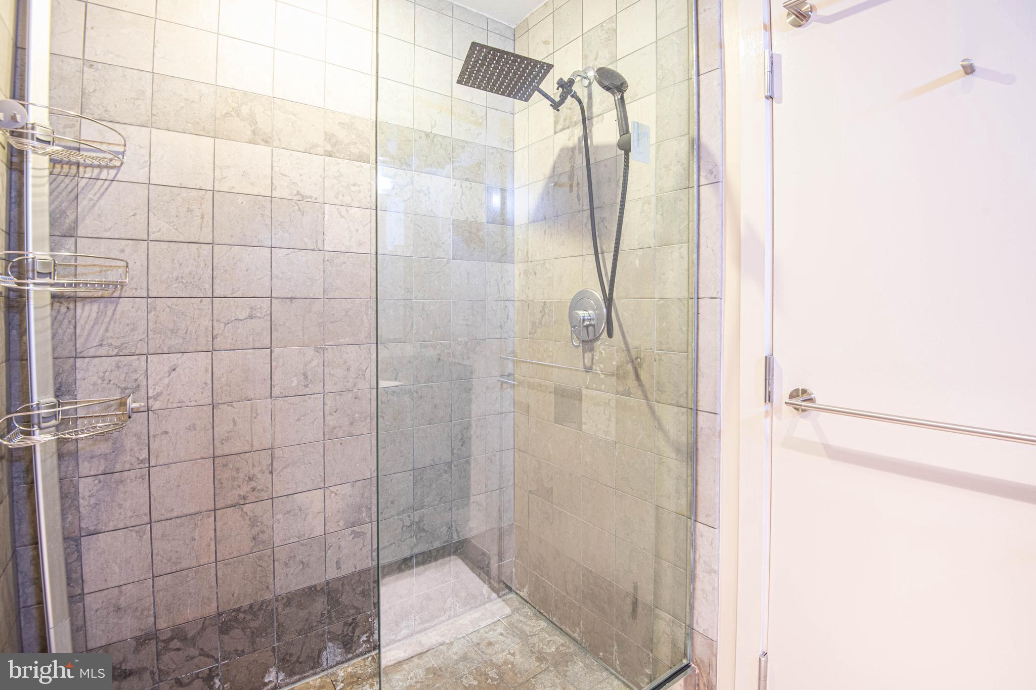 1400 CHURCH STREET NW Unit: 204