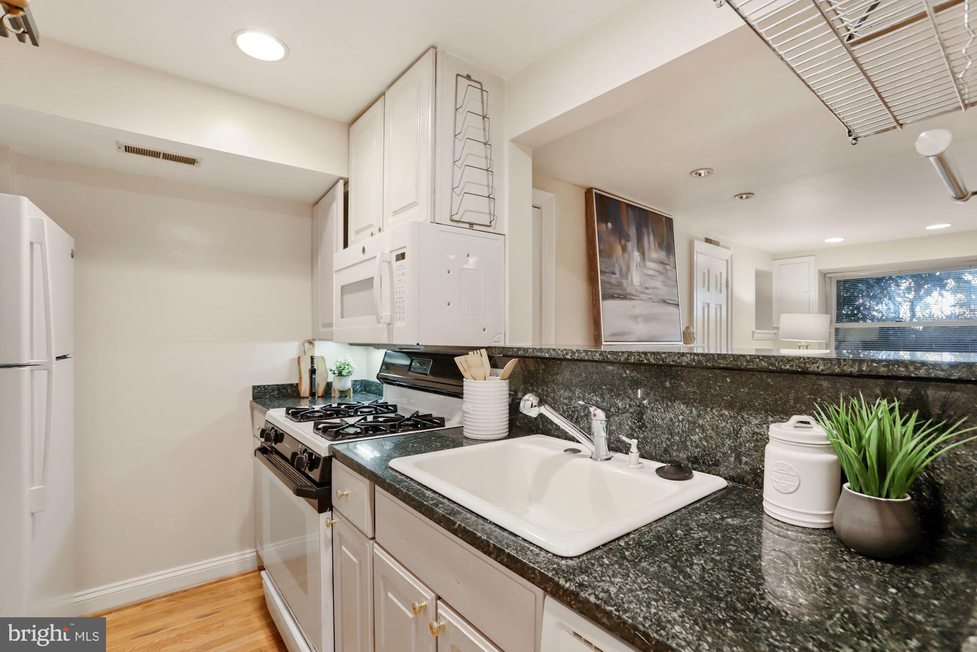 1713 18TH STREET NW Unit: B