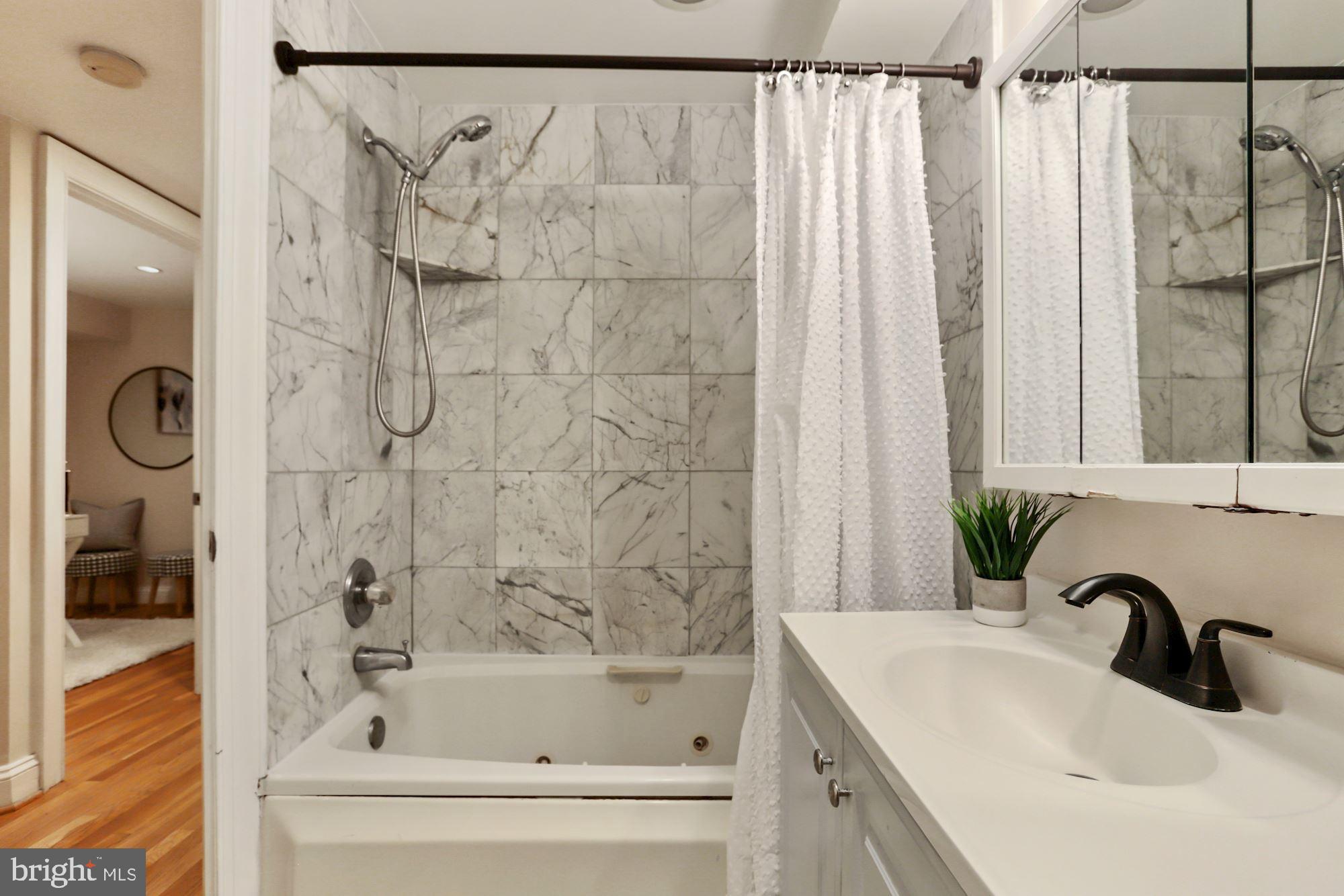 1713 18TH STREET NW Unit: B