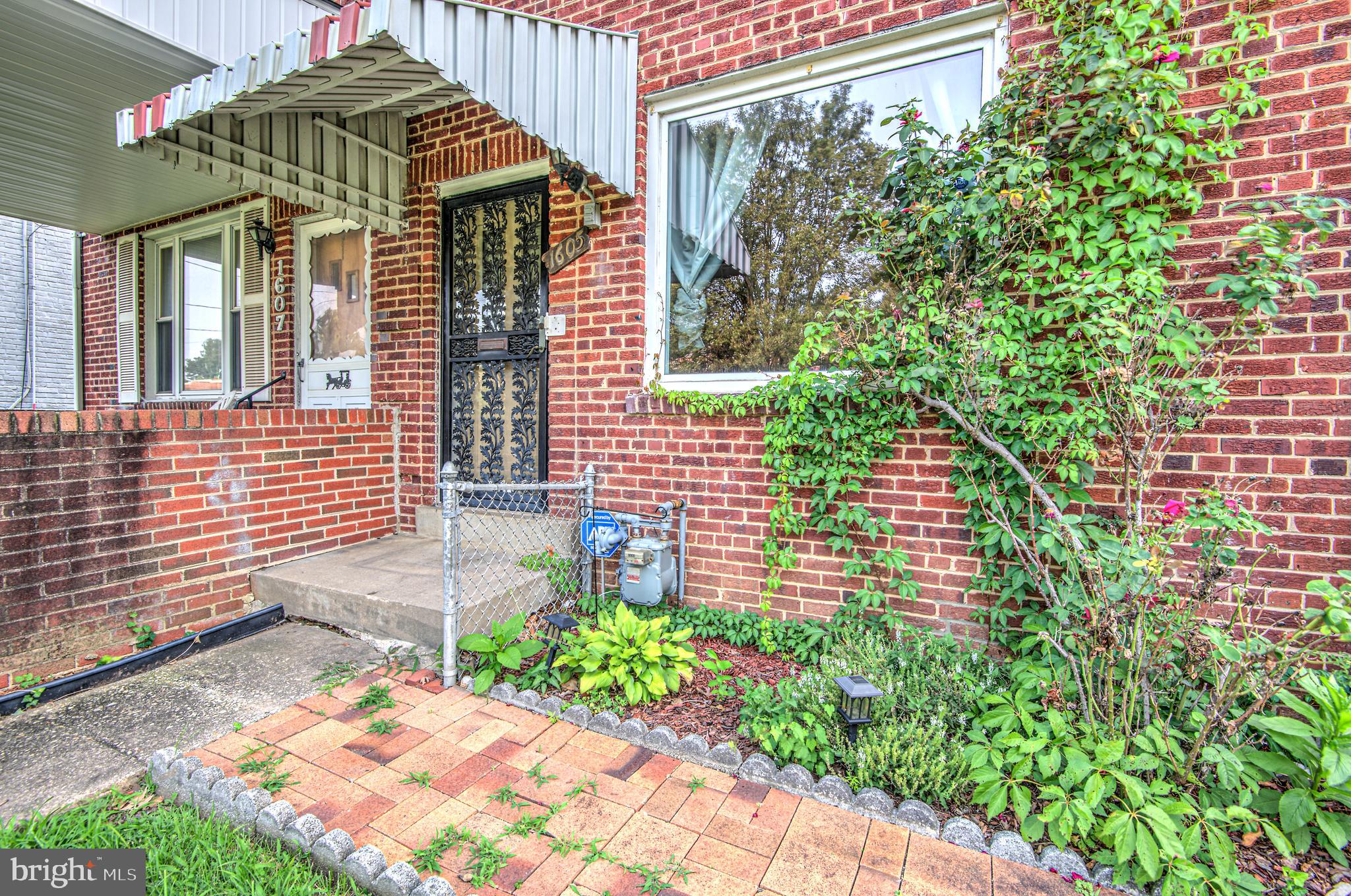 1605 FORT DUPONT STREET SE