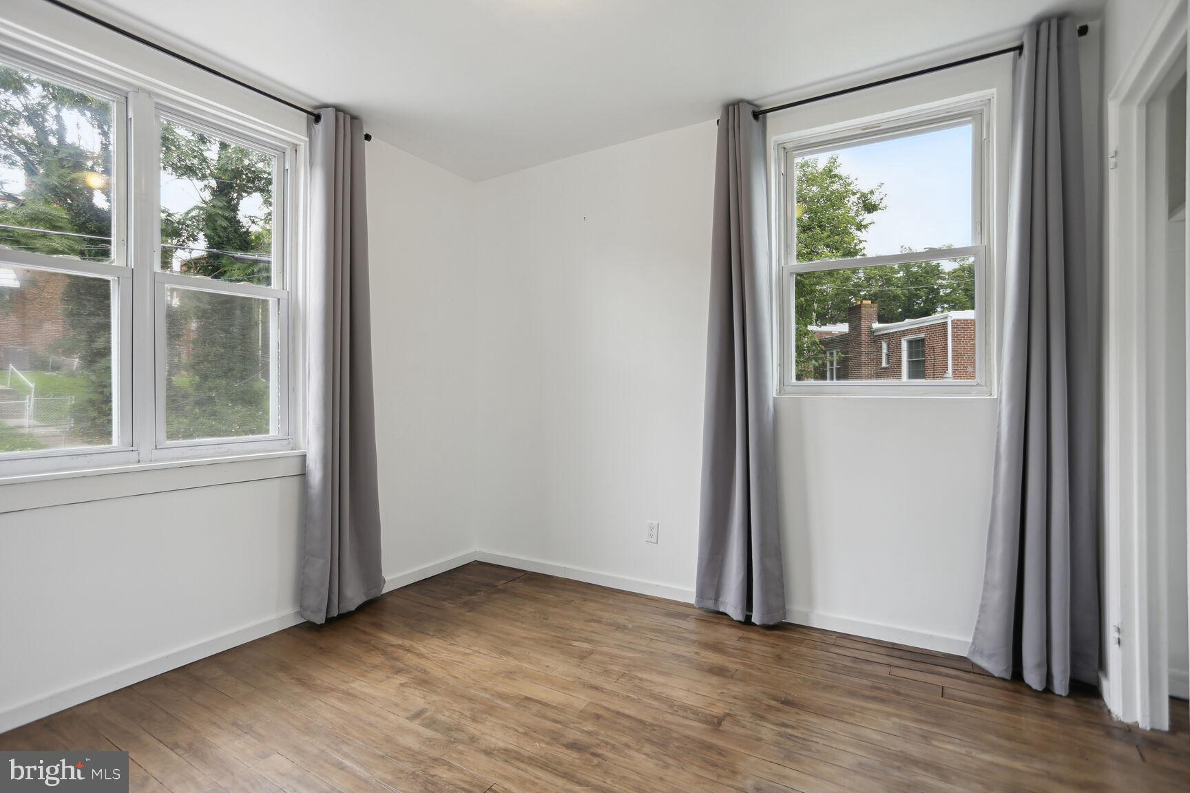 1605 FORT DUPONT STREET SE