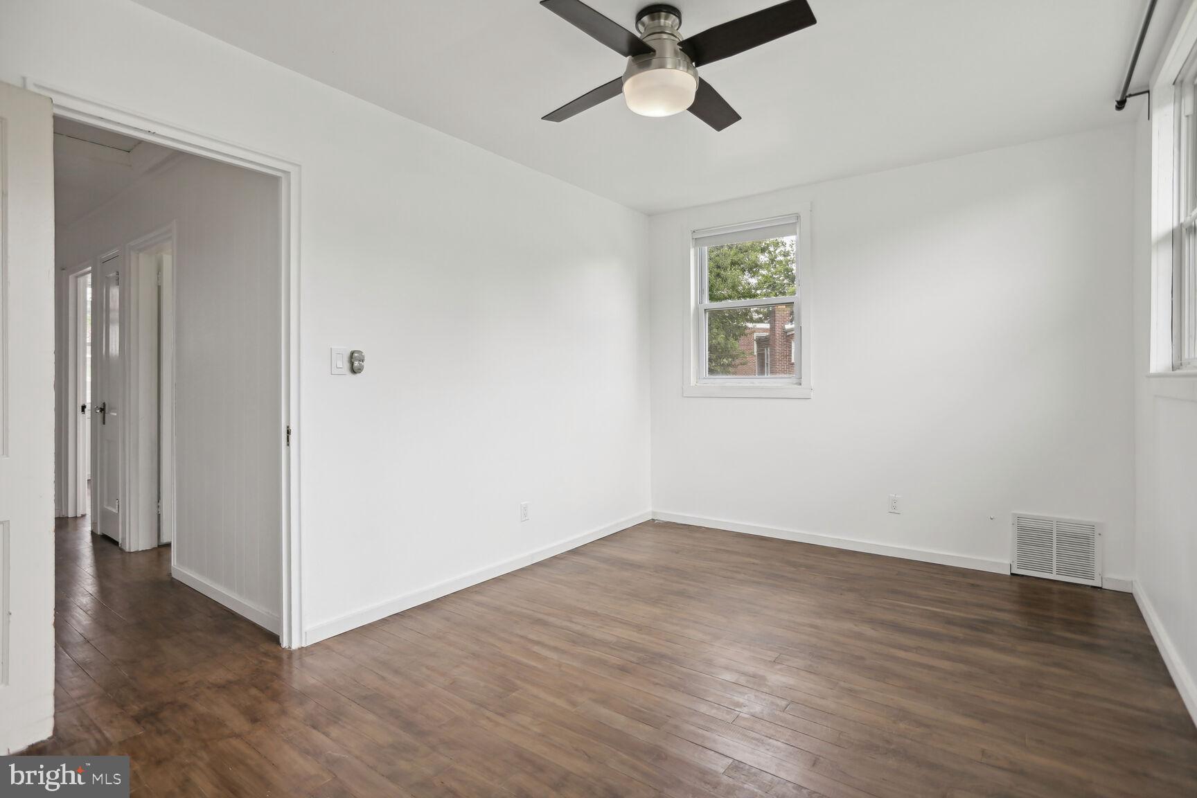 1605 FORT DUPONT STREET SE