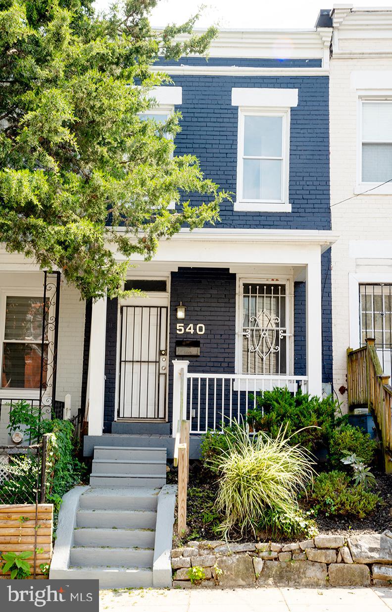 540 HOBART PLACE NW
