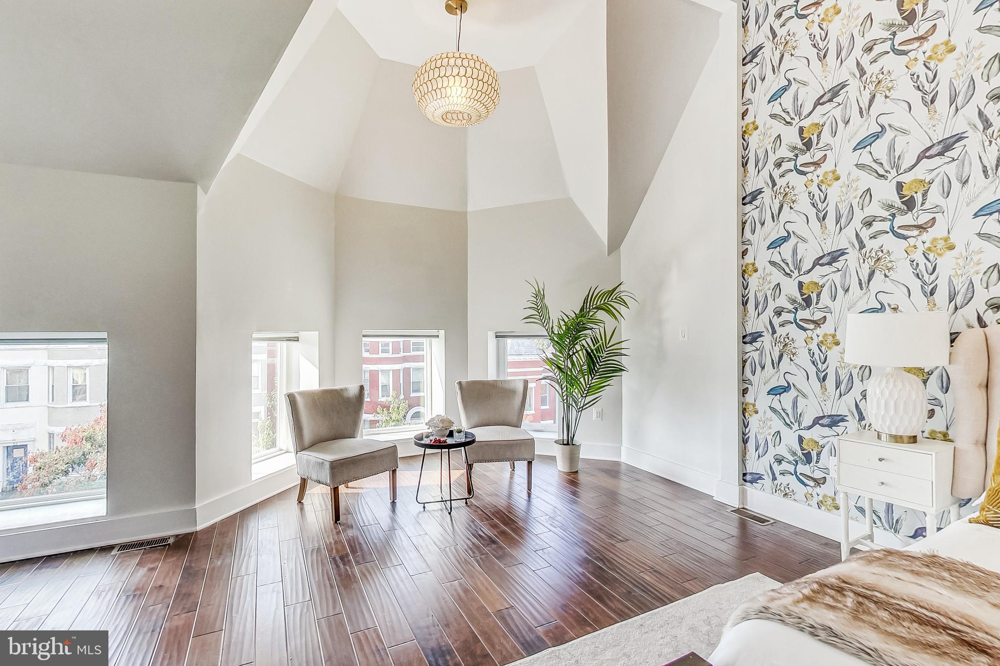 18 T STREET NE Unit: 2