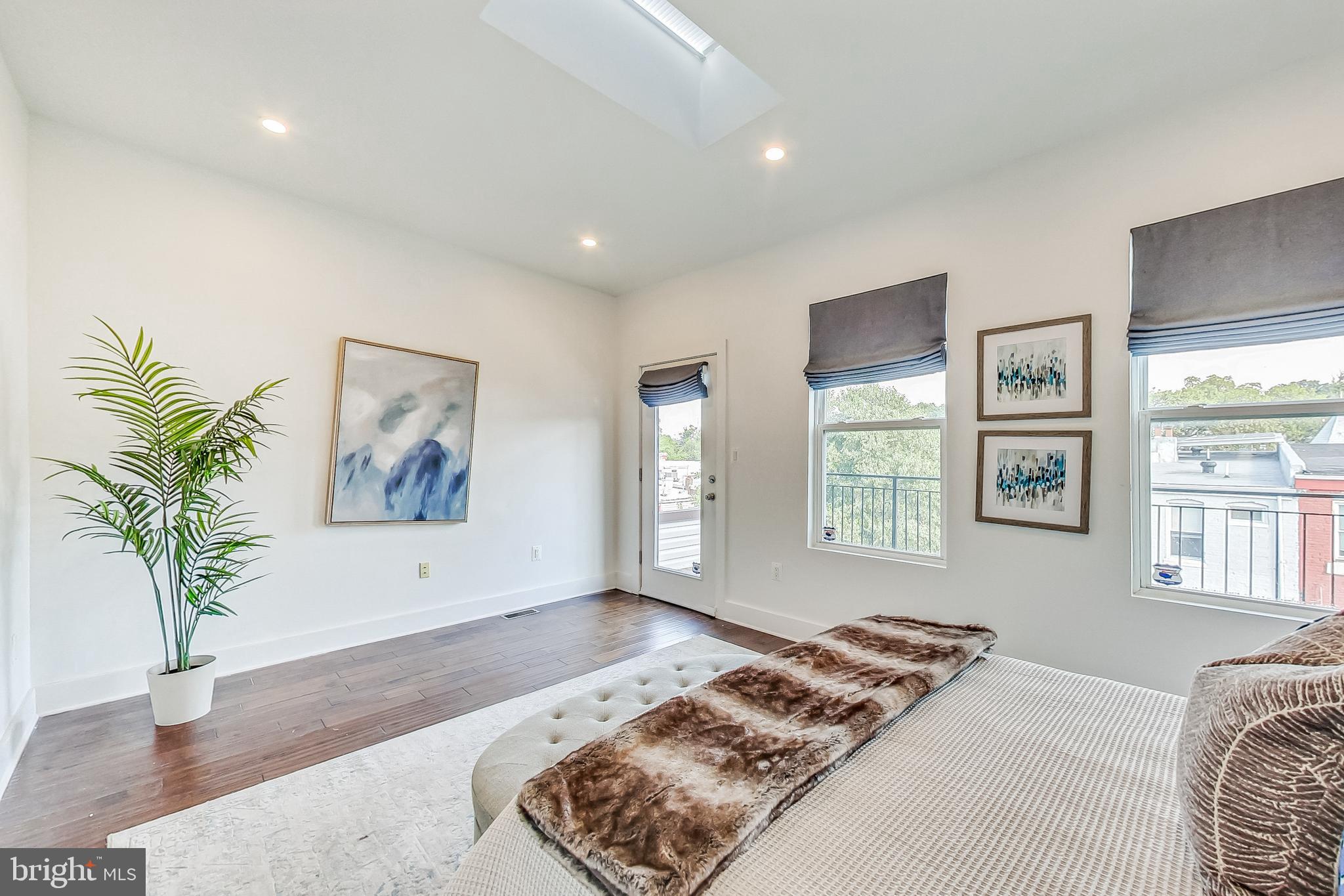 18 T STREET NE Unit: 2