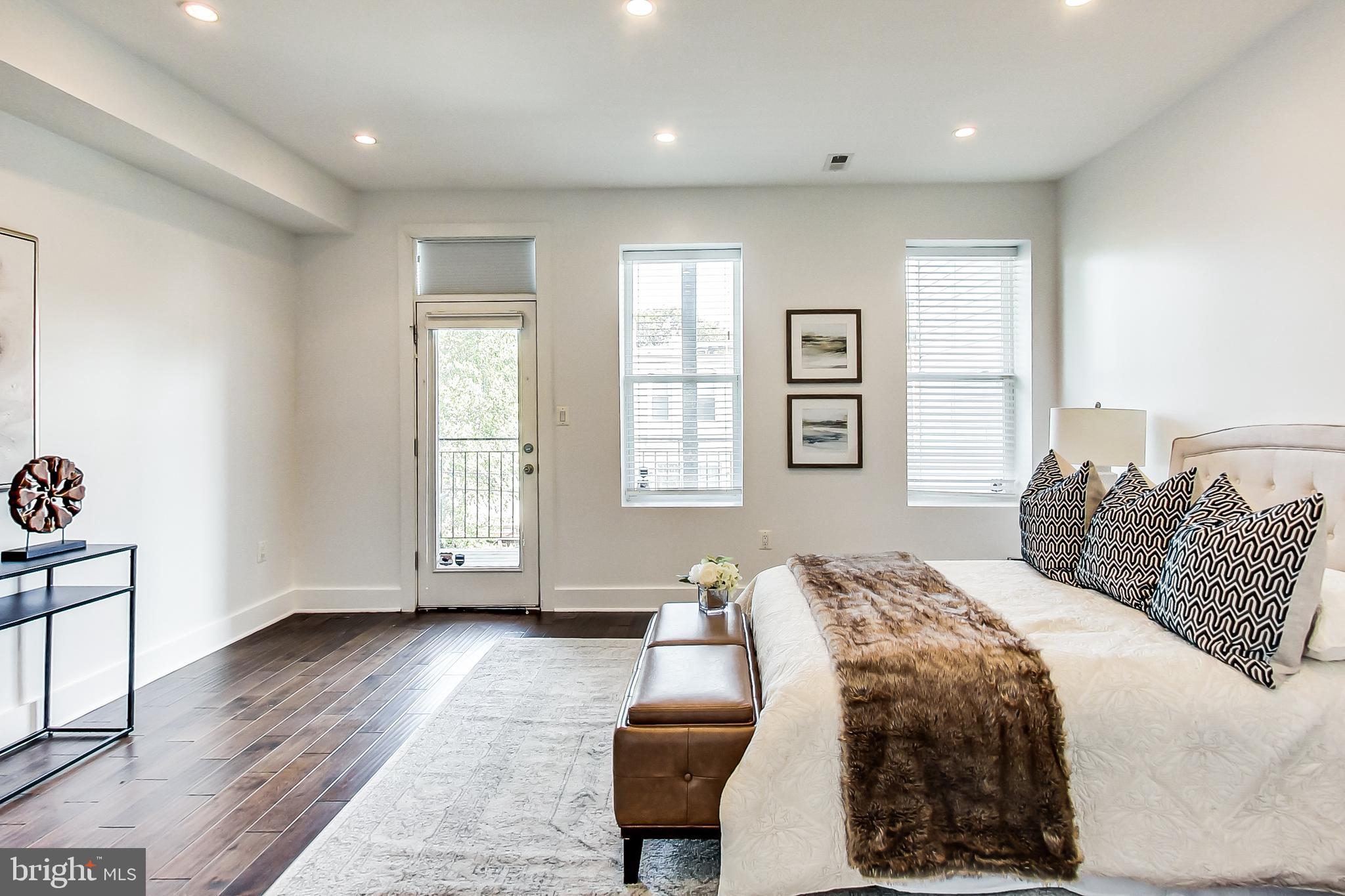 18 T STREET NE Unit: 2