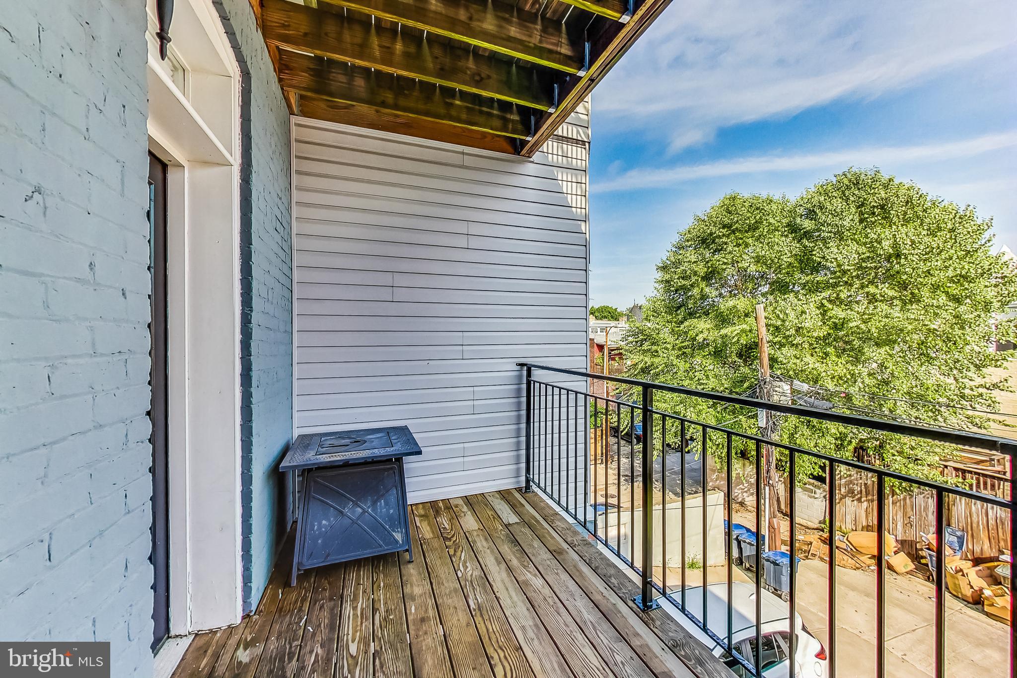 18 T STREET NE Unit: 2