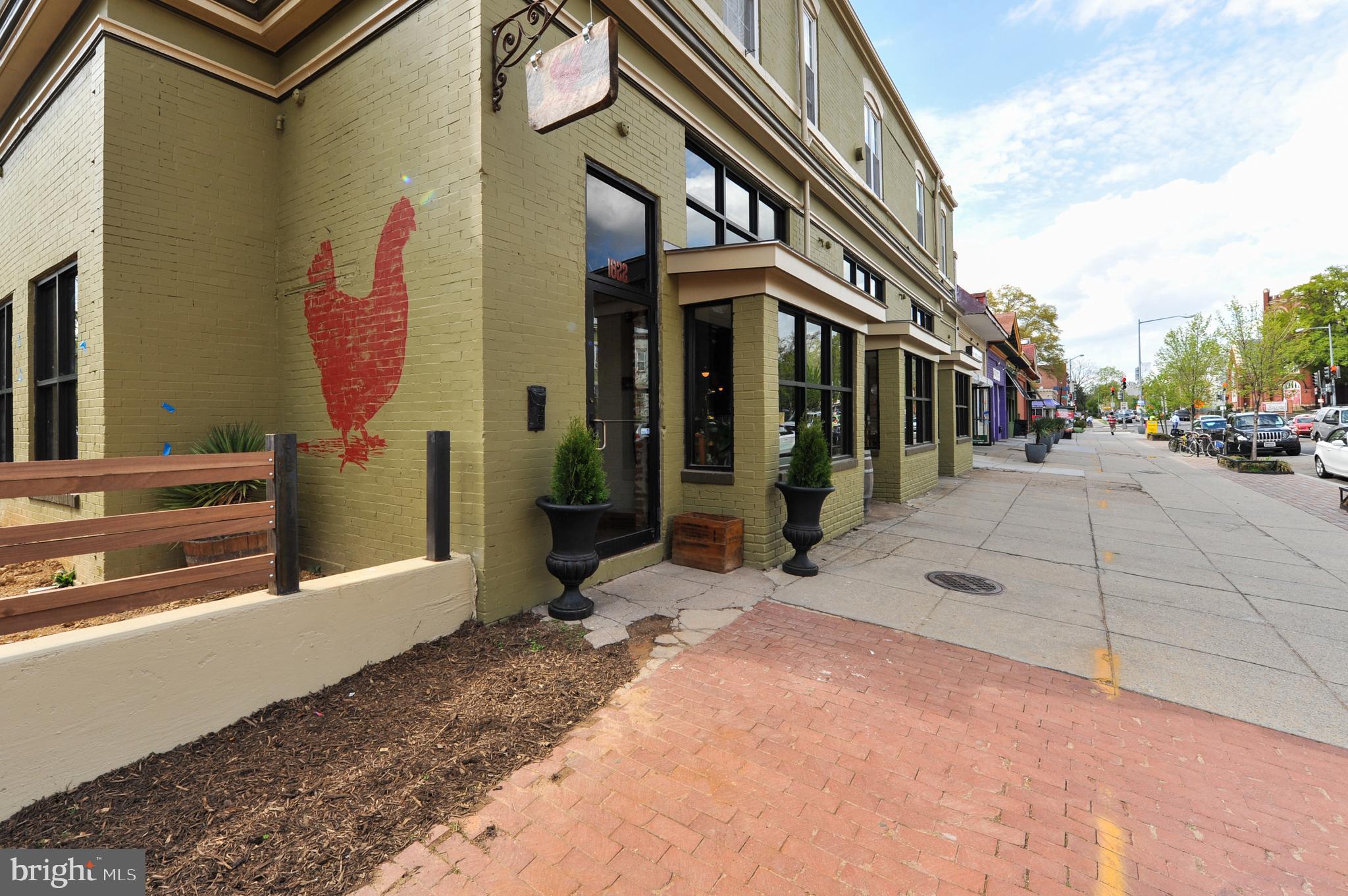 18 T STREET NE Unit: 2