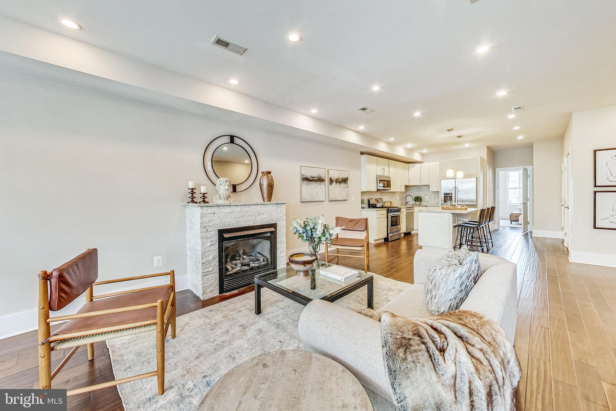 18 T STREET NE Unit: 2