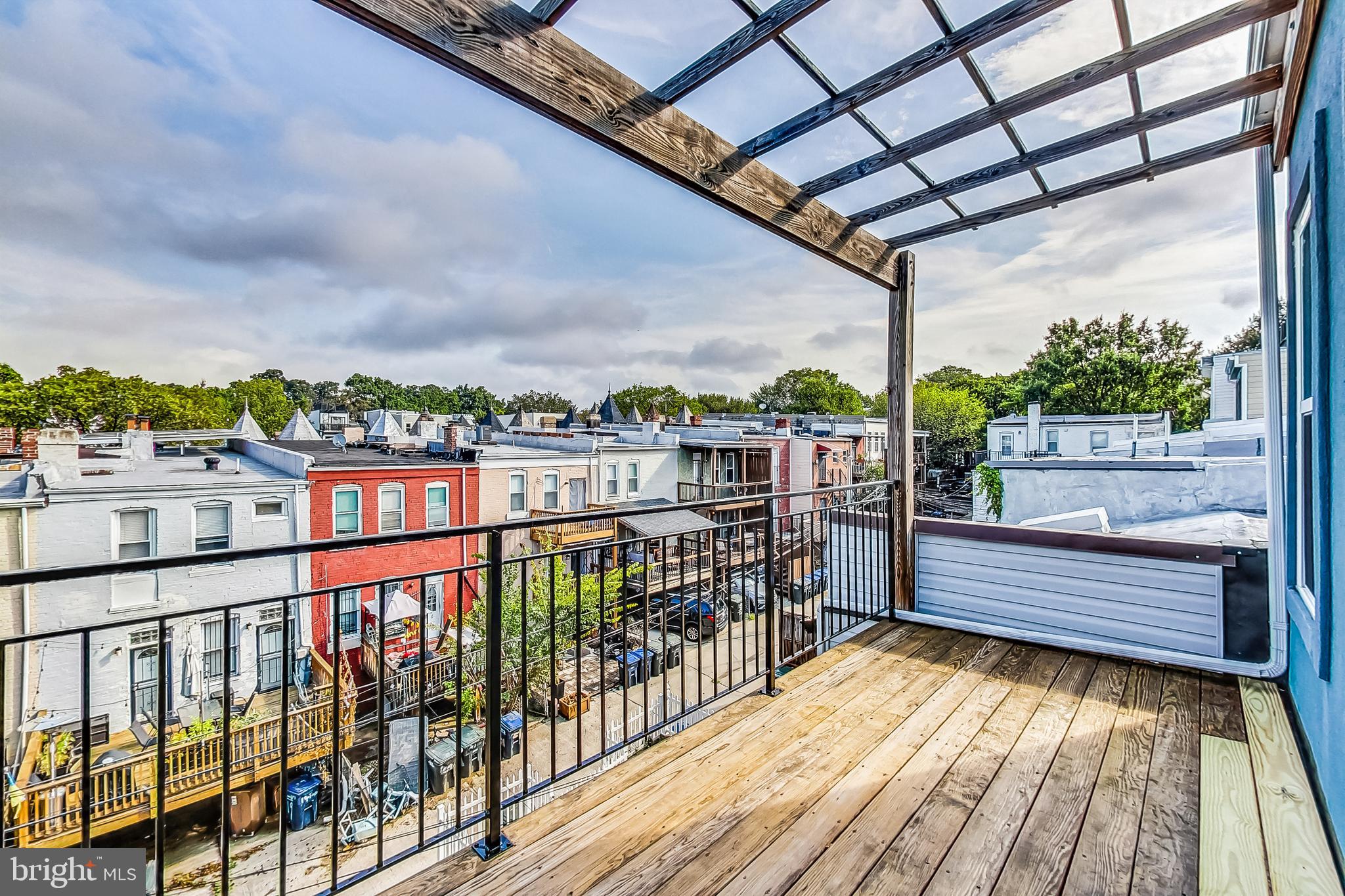 18 T STREET NE Unit: 2
