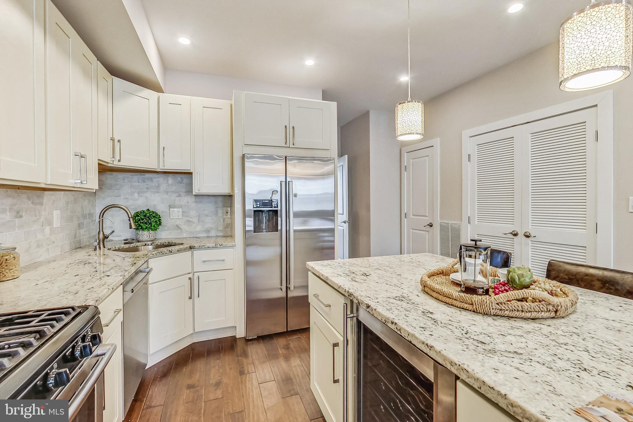 18 T STREET NE Unit: 2