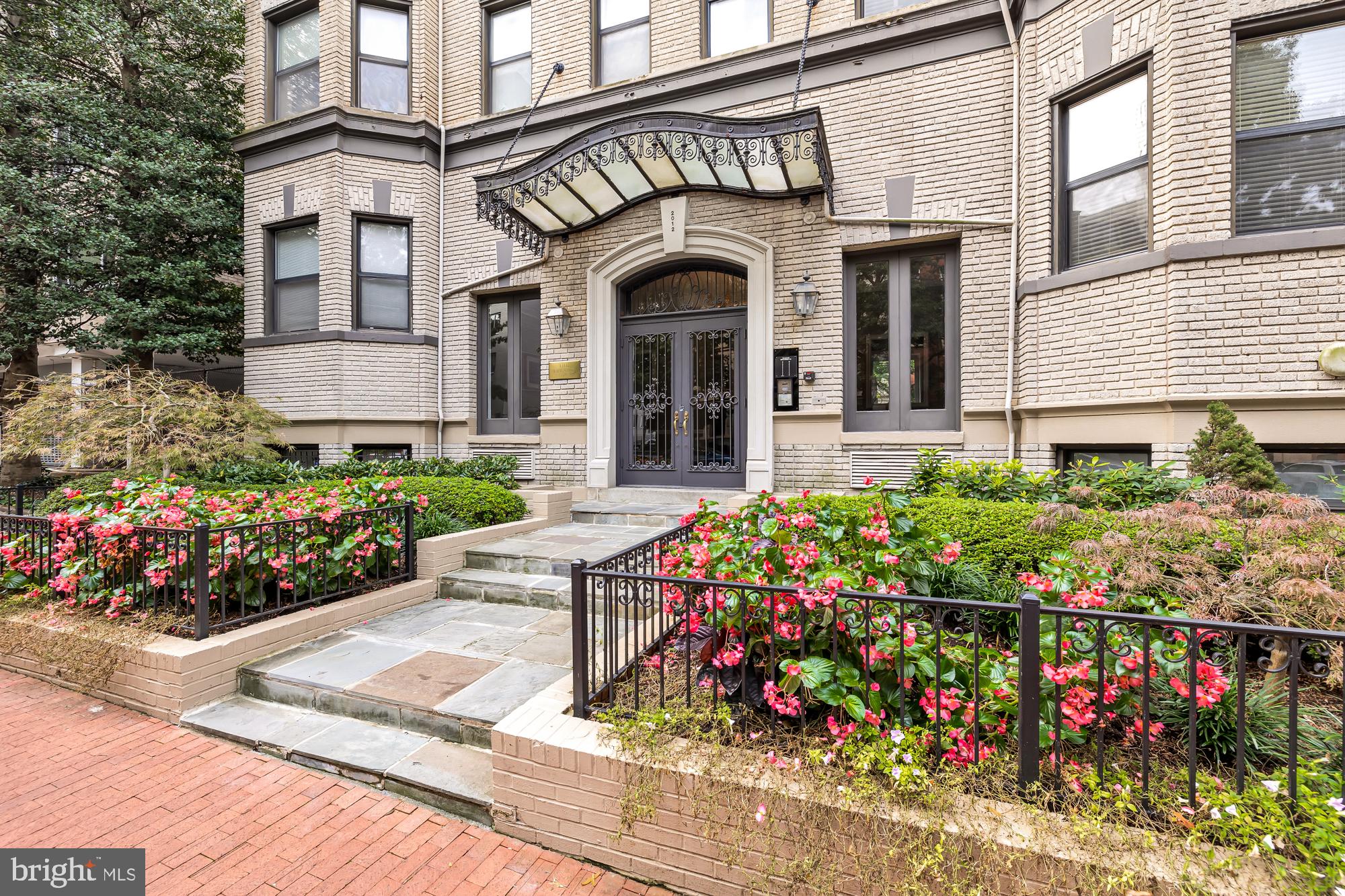 2012 O STREET NW Unit: 12