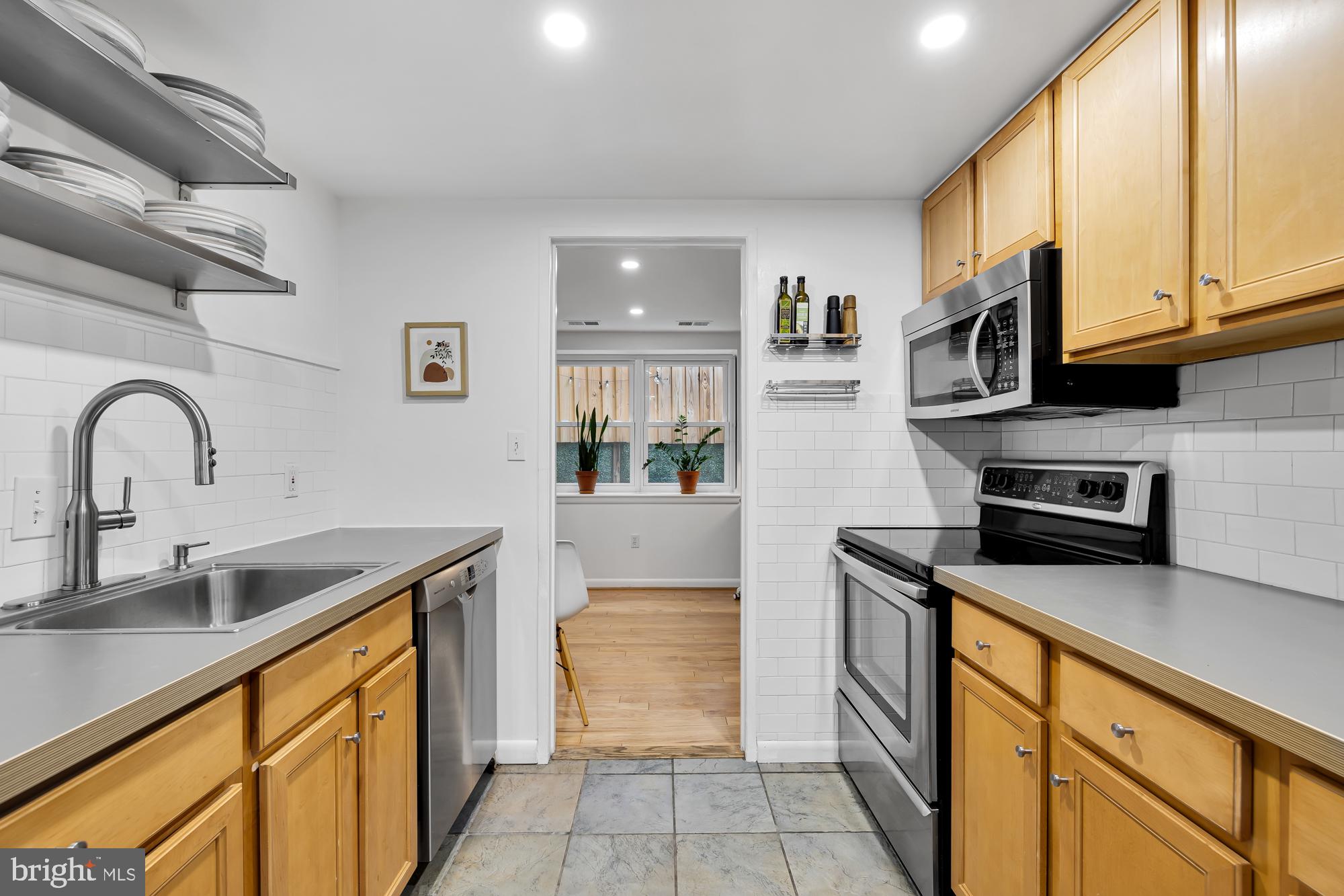 2012 O STREET NW Unit: 12