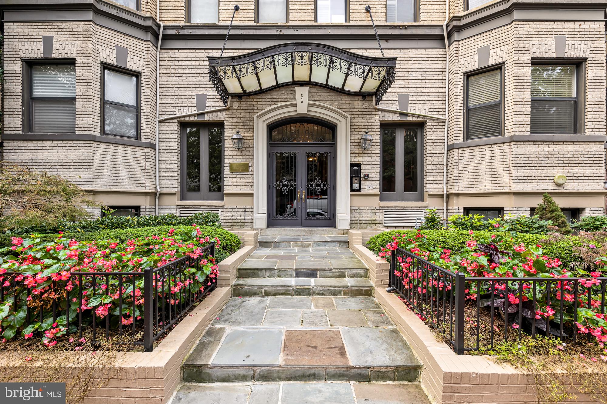 2012 O STREET NW Unit: 12