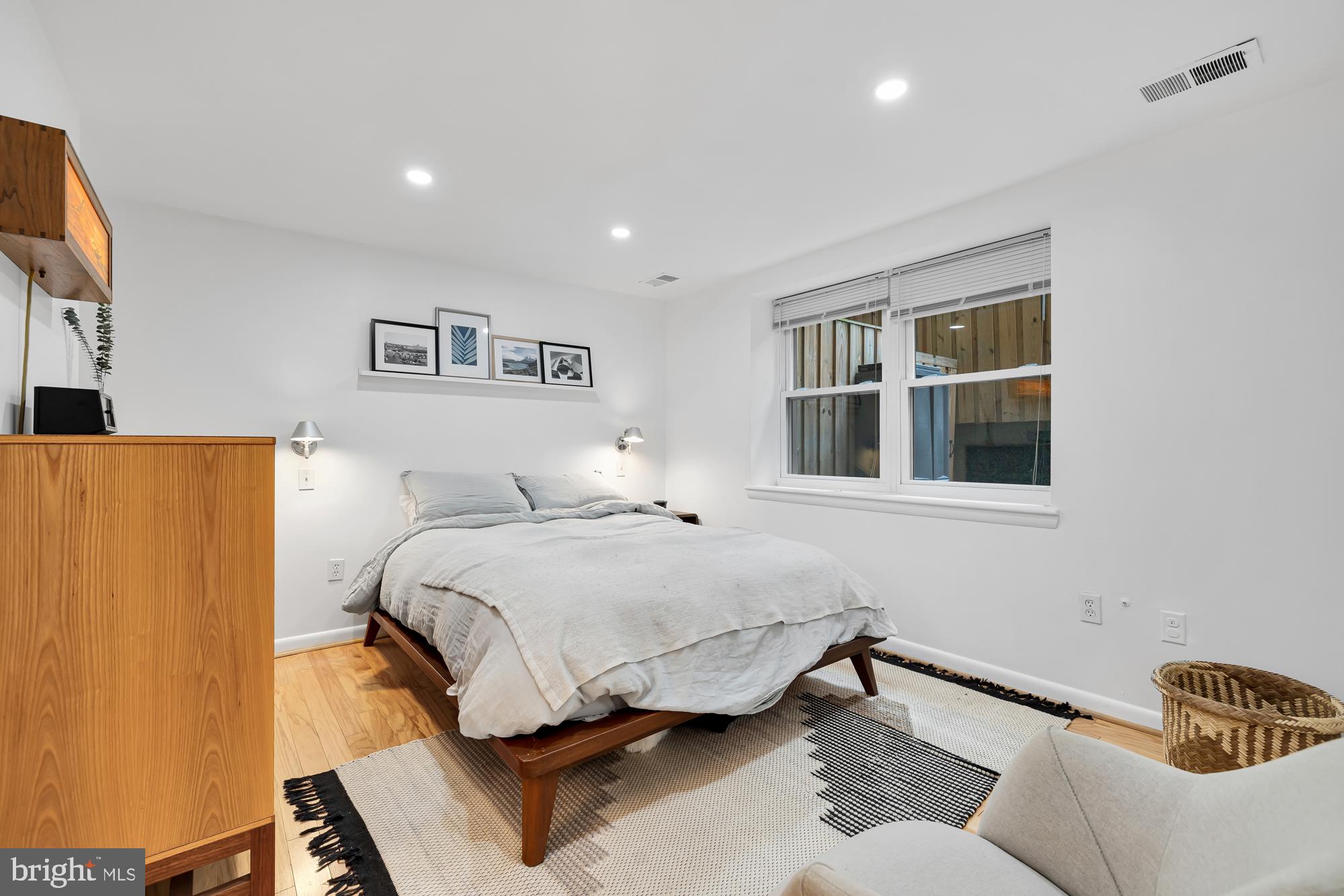 2012 O STREET NW Unit: 12