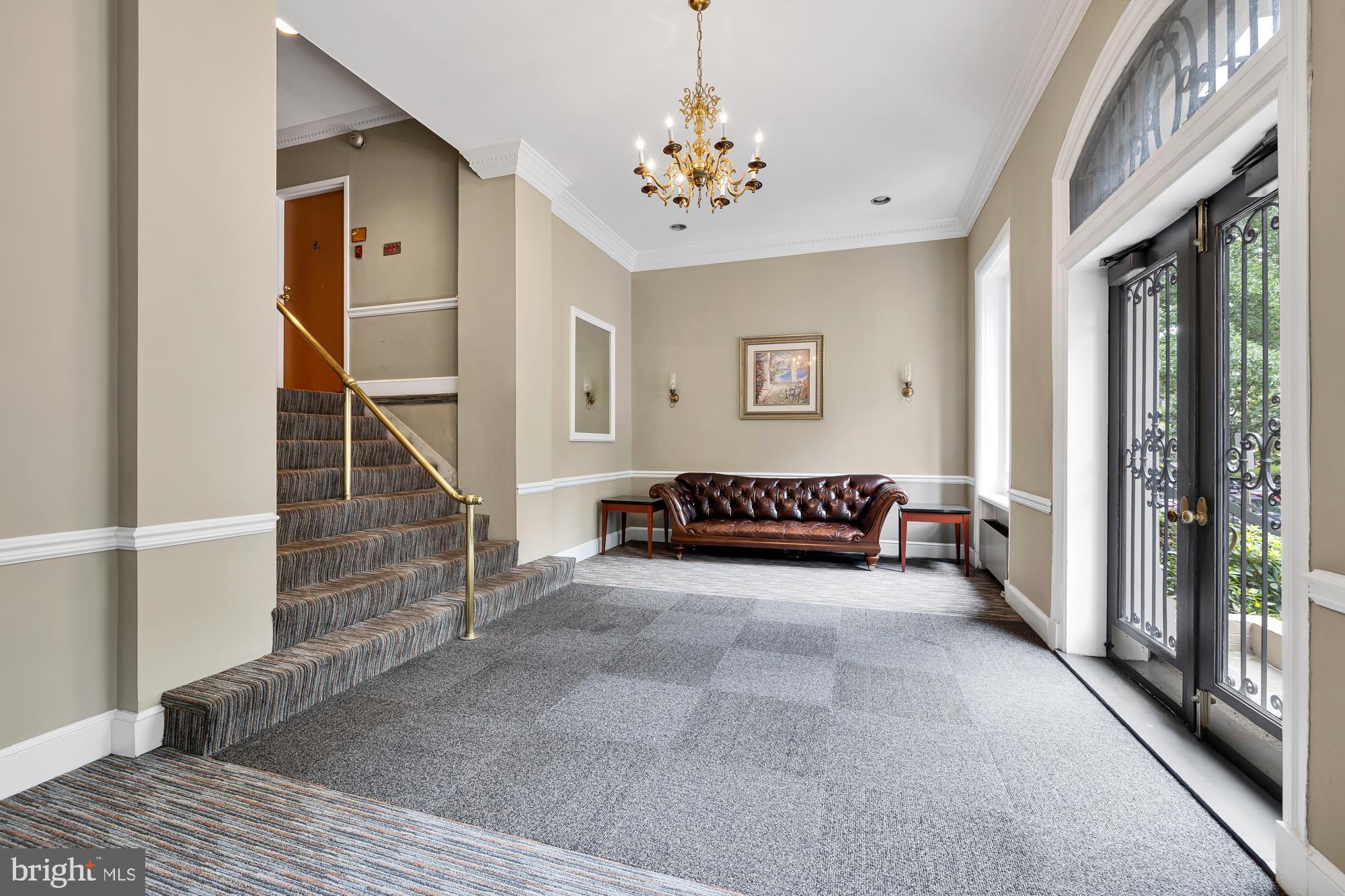 2012 O STREET NW Unit: 12