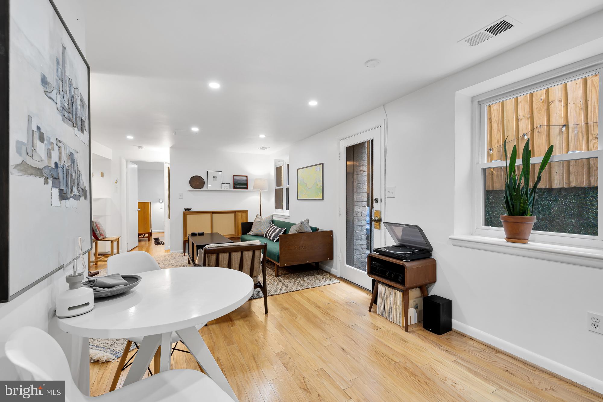 2012 O STREET NW Unit: 12