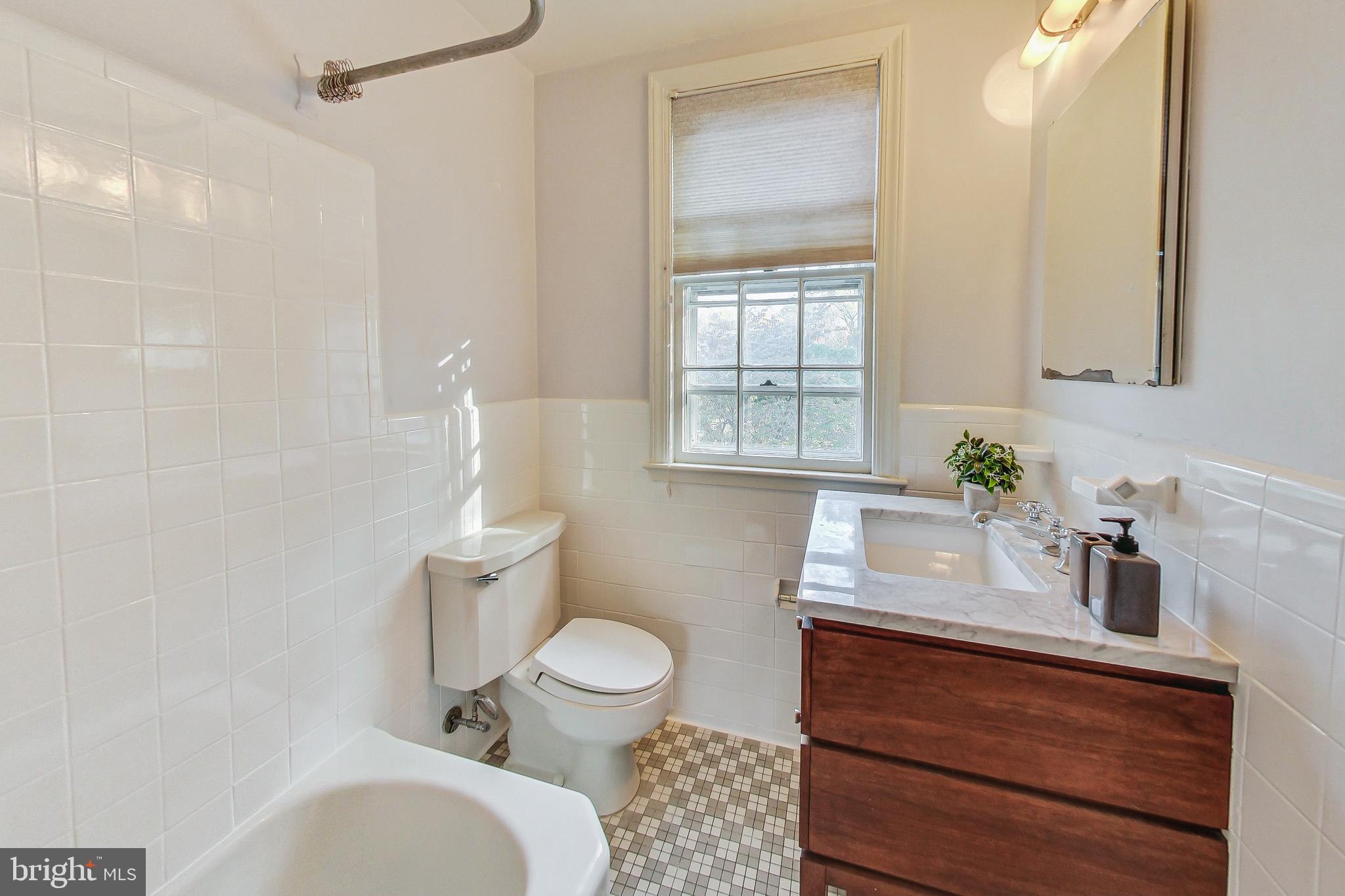 2716 Ordway STREET NW Unit: 4