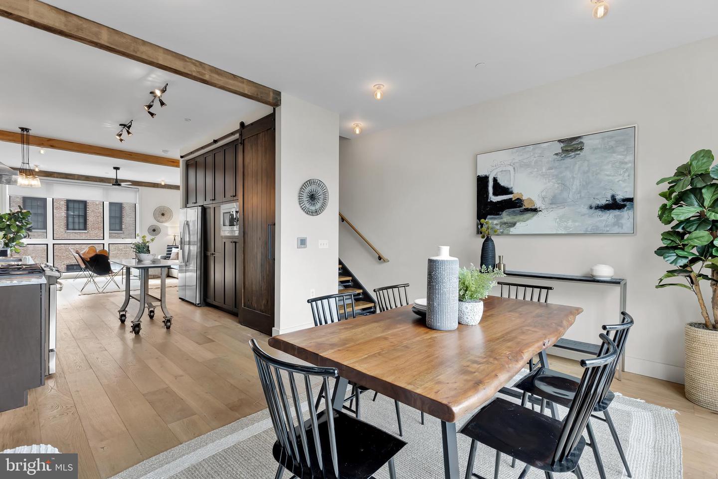 774 Girard STREET NW Unit: 4W