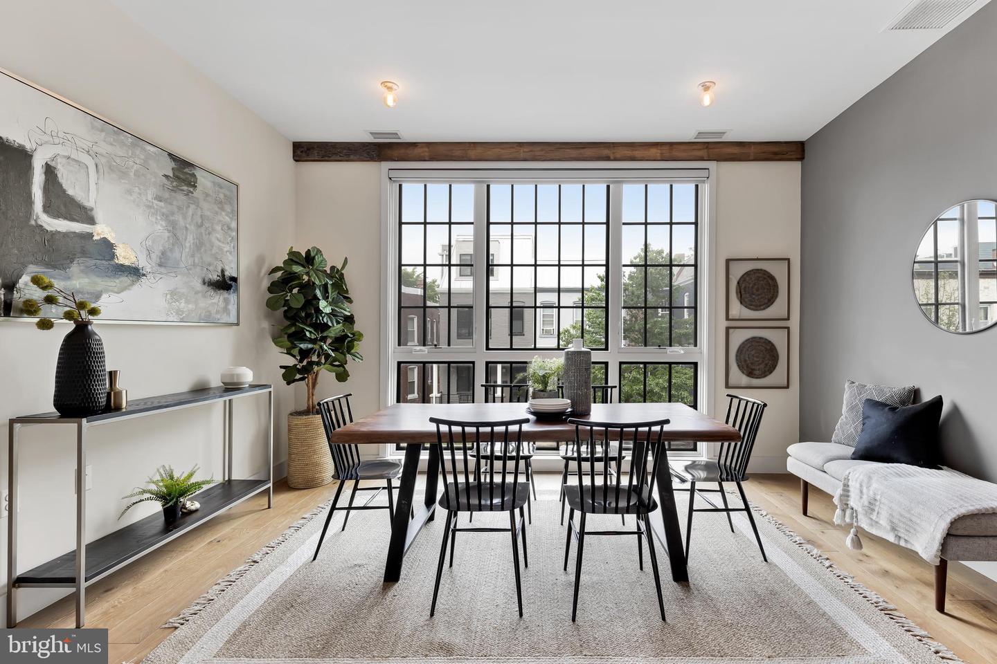 774 Girard STREET NW Unit: 4W