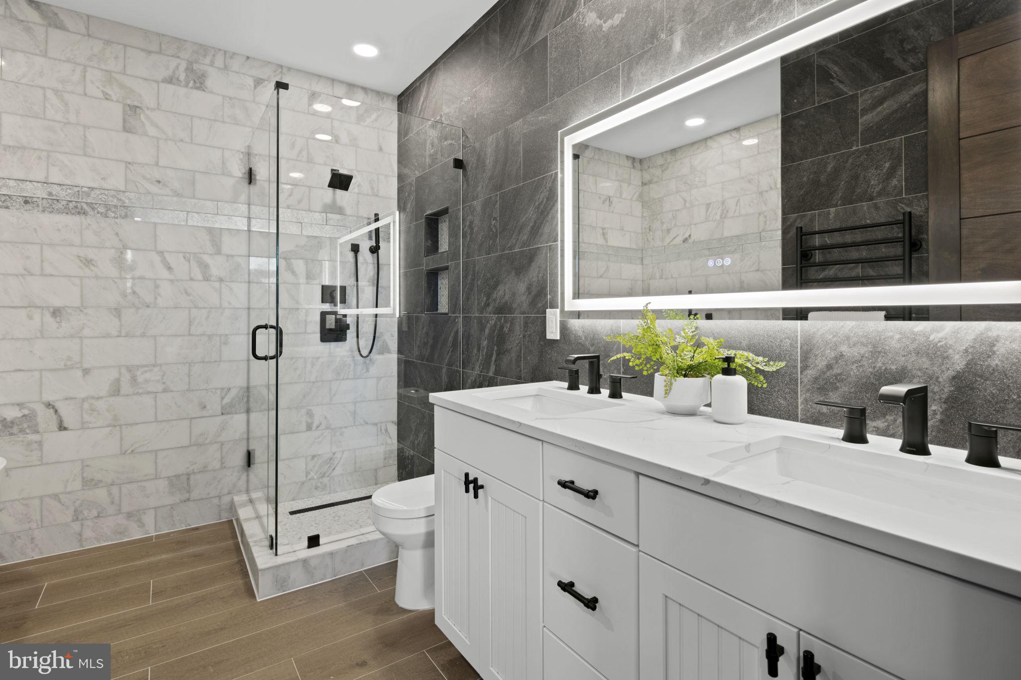 3554 13th Street NW Unit: PH2