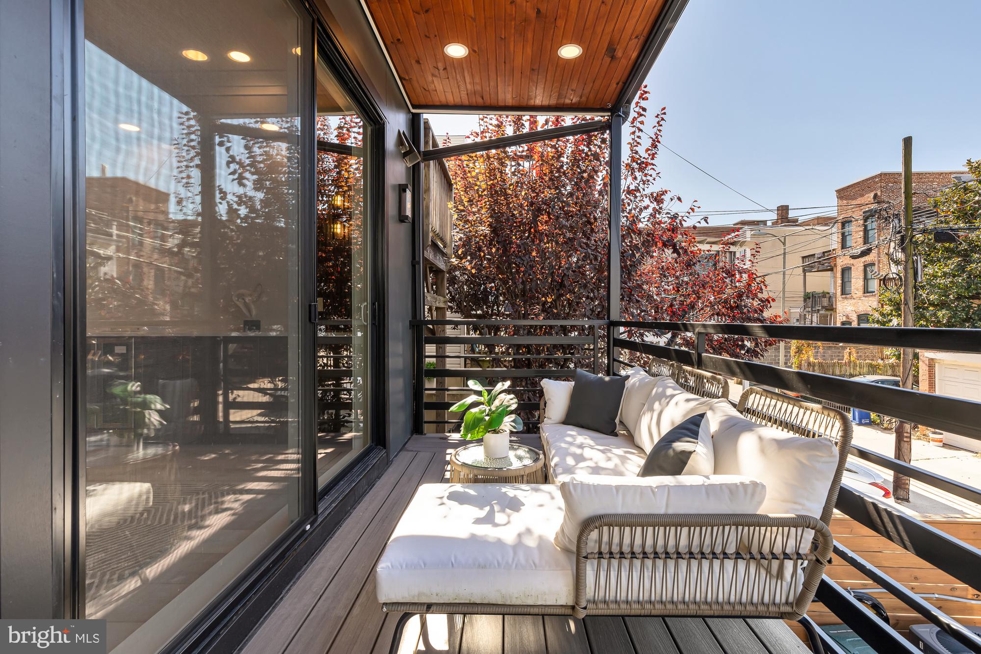 3554 13th Street NW Unit: PH2
