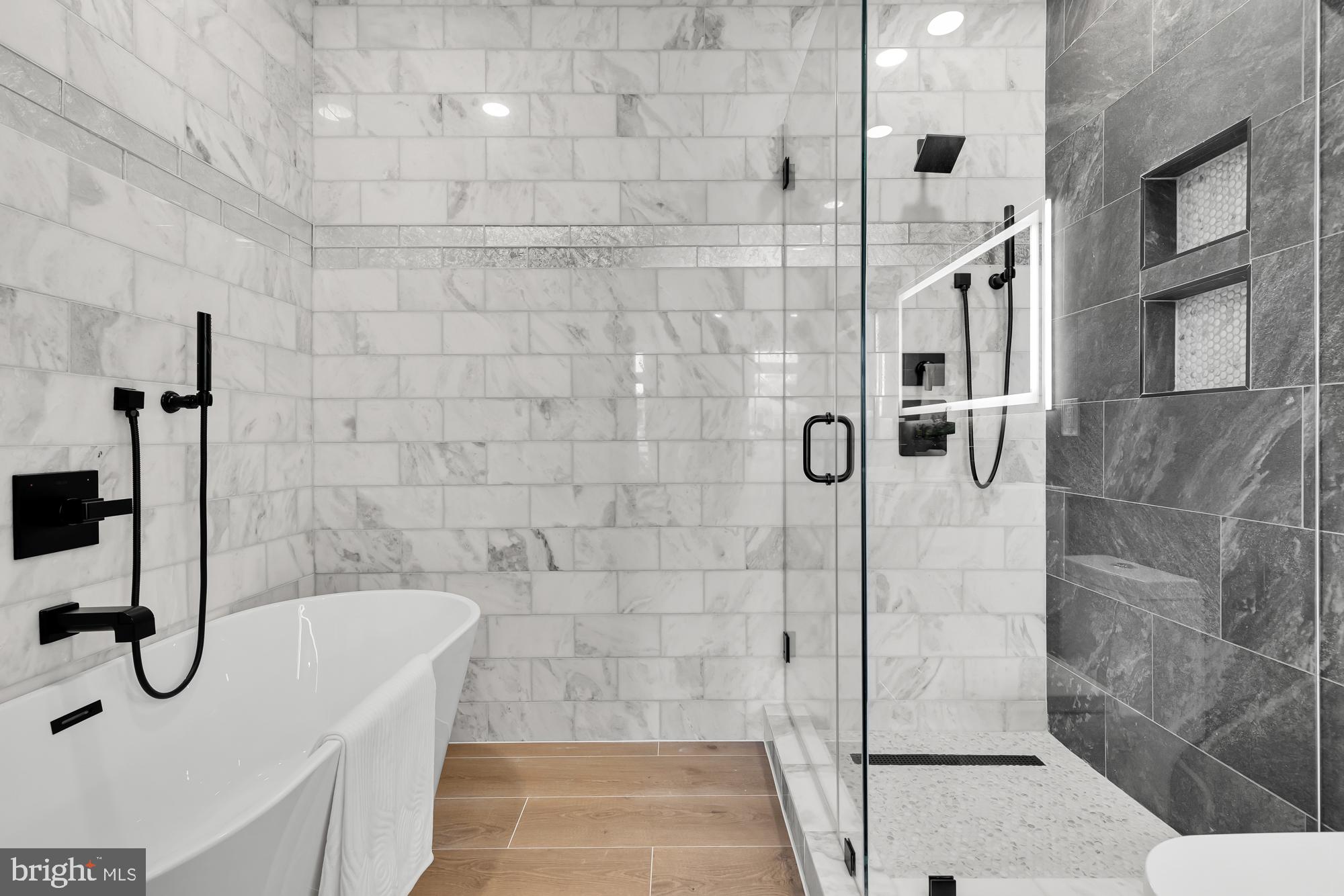 3554 13th Street NW Unit: PH2