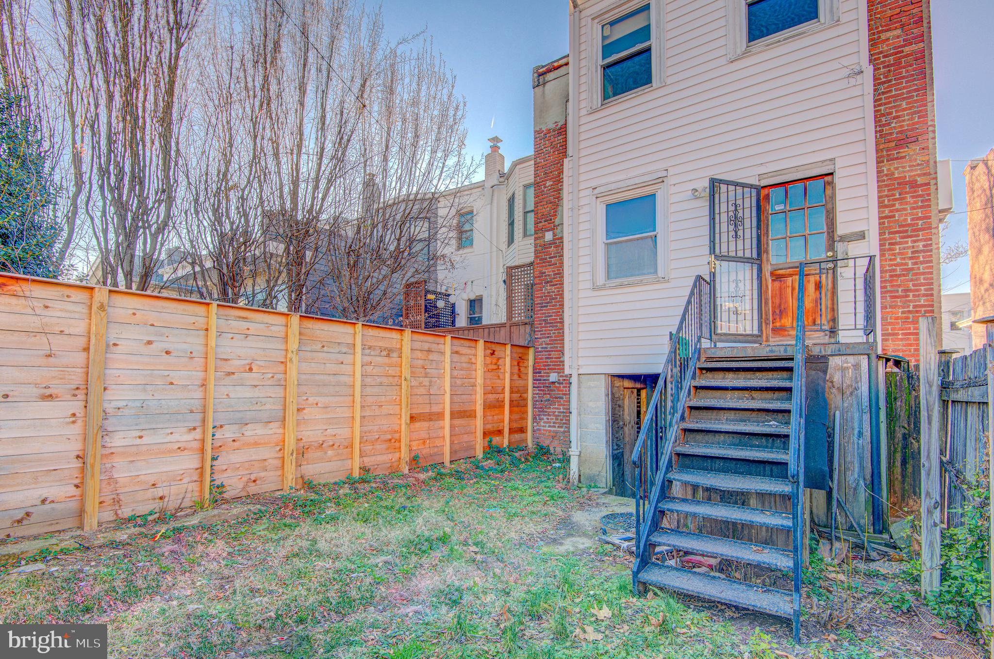 3553 Holmead PLACE NW