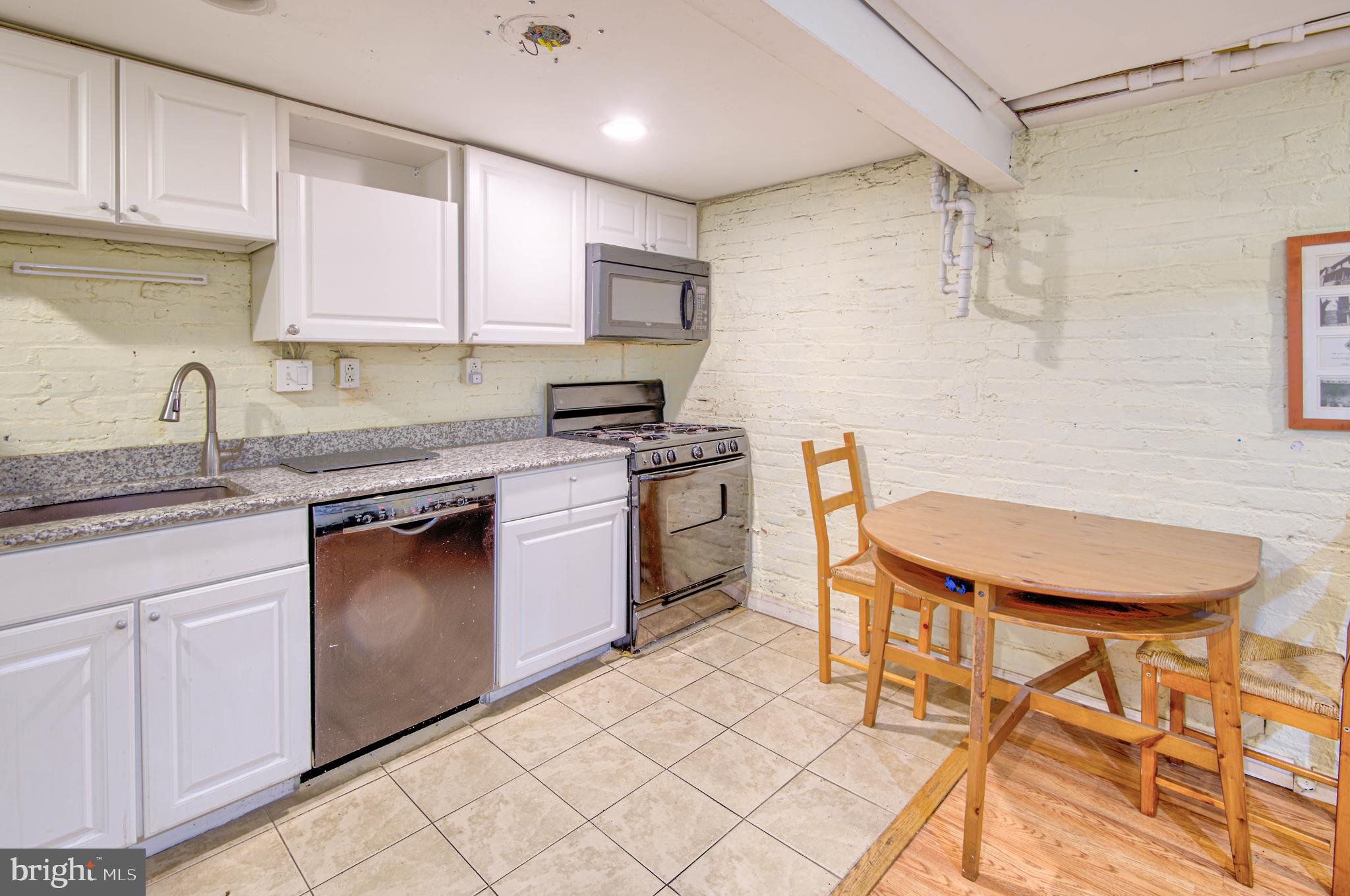 3553 Holmead PLACE NW