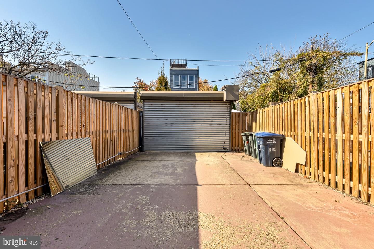 816 10th STREET NE