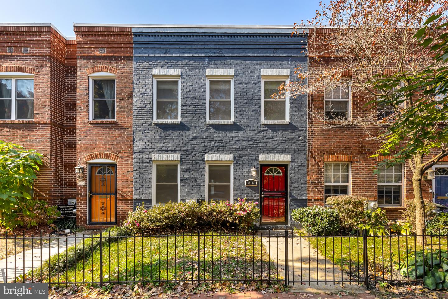 816 10th STREET NE